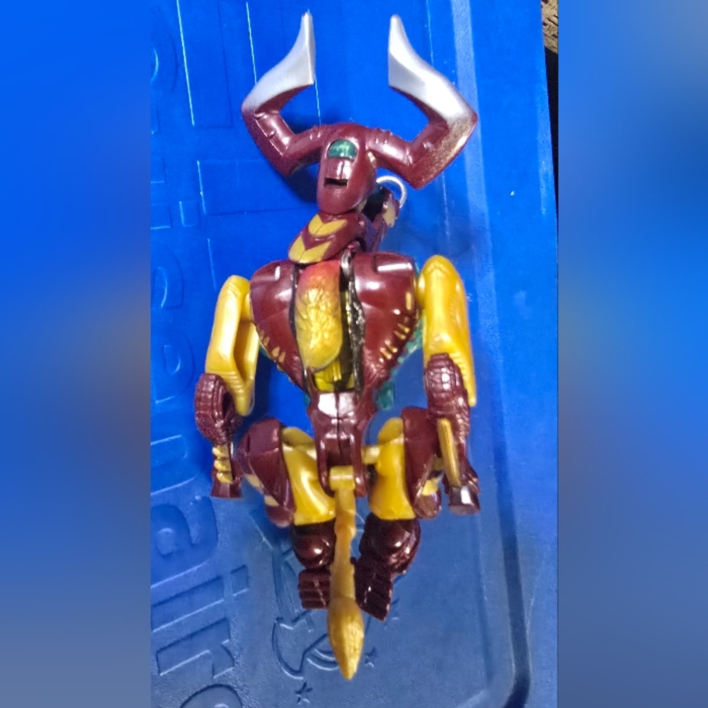 2001 HASBRO Longhorn Beast Machines Transformers